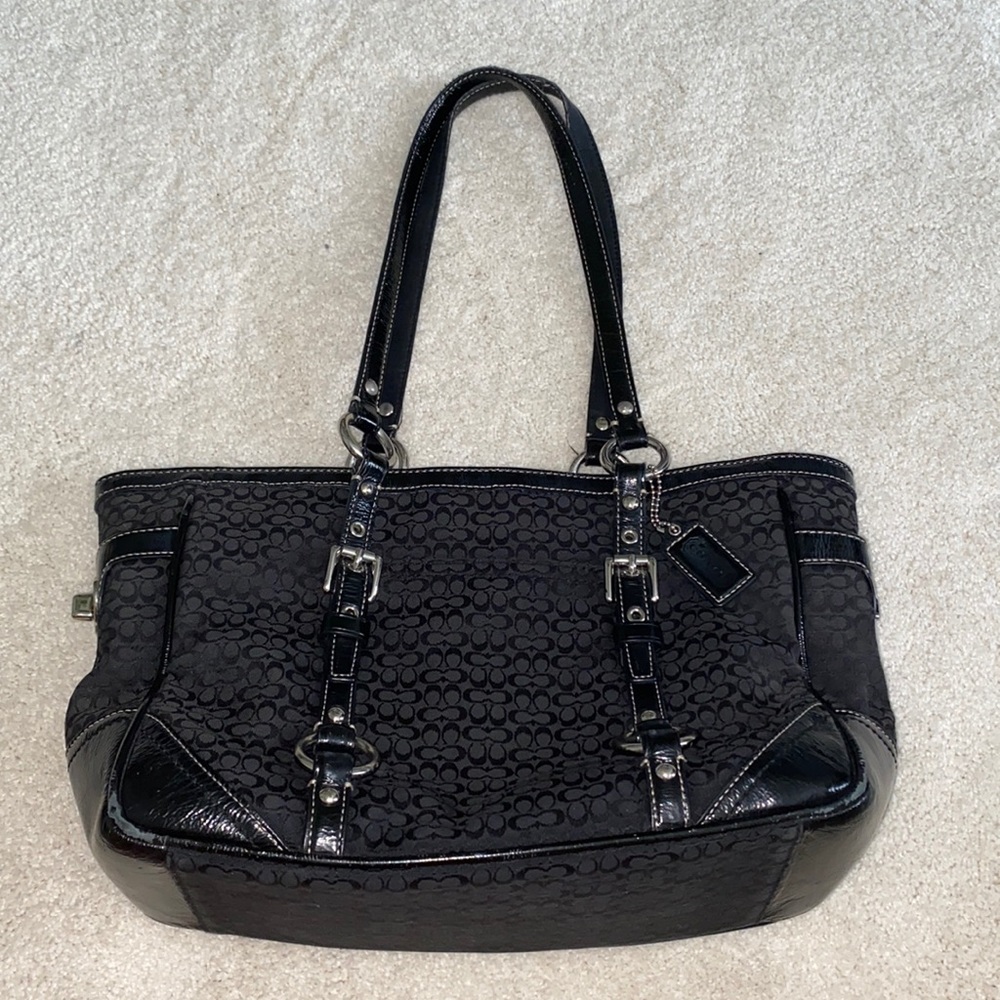 Black & silver Coach purse (price is negotiable)